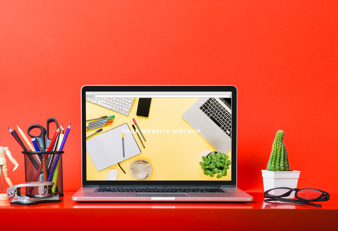 maquete do laptop na mesa 23 2147940202